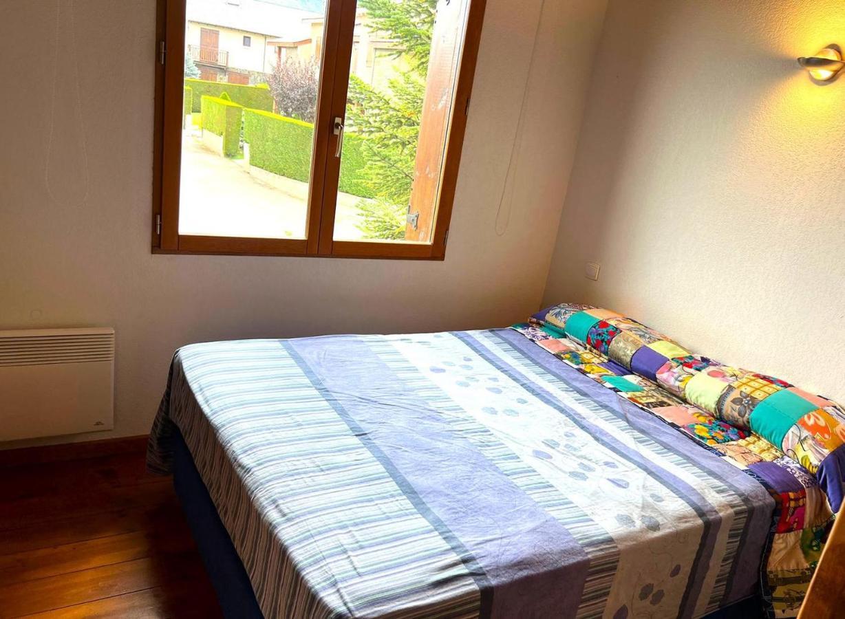Casa Adosada Para Familias En Santa Leocadia Sainte-Léocadie Esterno foto